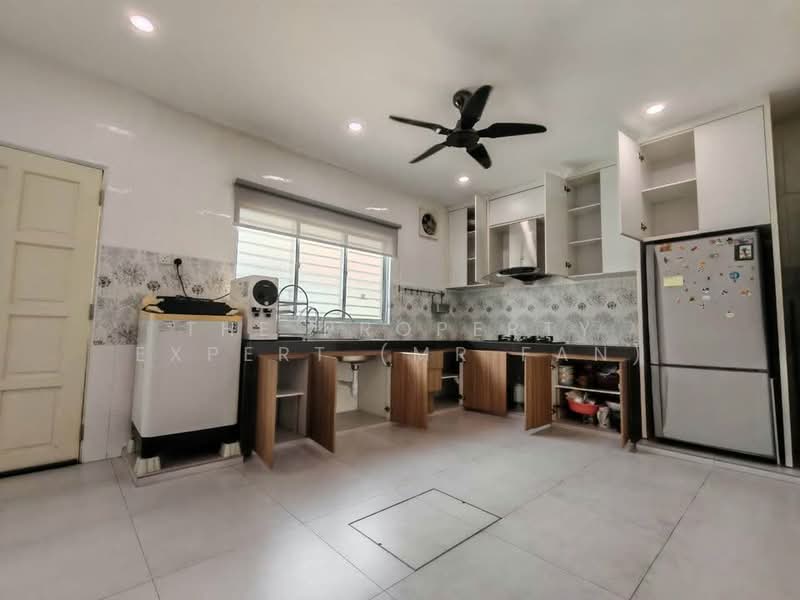 2-storey Terraced House for Sale in Putra Heights (Subang Jaya) - The Property Expert (Mr Fan) - Kitchen - PropertyGuru.com.my