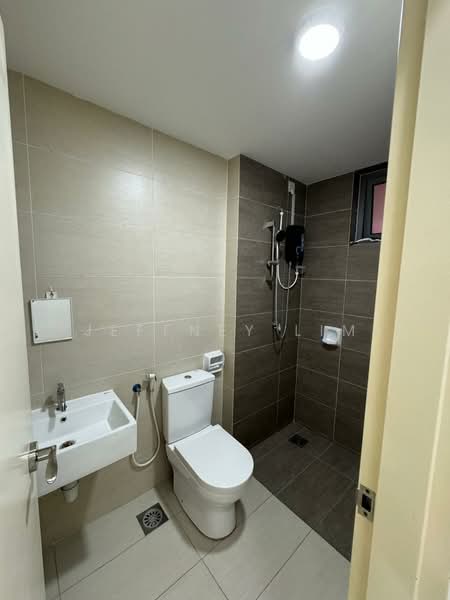 Service Residence for Rent at Gravit8, Klang - Jeffney Lim - Bathroom - PropertyGuru.com.my