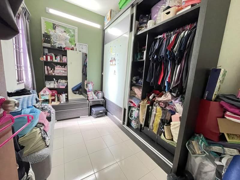 Condominium for Sale at Sri Putramas - MY Loh - Bedroom - PropertyGuru.com.my