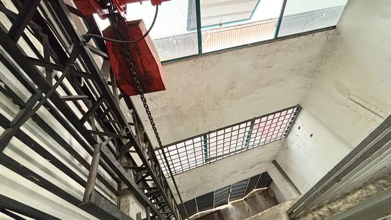 3 STOREY OFFICE / WAREHOUSE @ SEKSYEN 19, PETALING JAYA untuk Untuk Disewa - RM 101,700 /bulan, Mac 2026 - Interior - PropertyGuru.com.my
