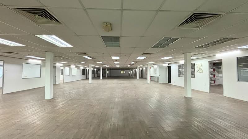 3 STOREY OFFICE / WAREHOUSE @ SEKSYEN 19, PETALING JAYA untuk Untuk Disewa - RM 101,700 /bulan, Mac 2026 - Interior - PropertyGuru.com.my