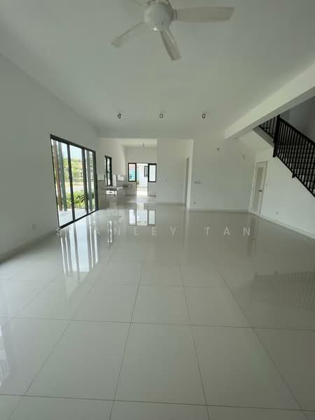 Semi-Detached House for Rent in Sungai Buloh (Selangor) - Stanley Tan - Living Room - PropertyGuru.com.my