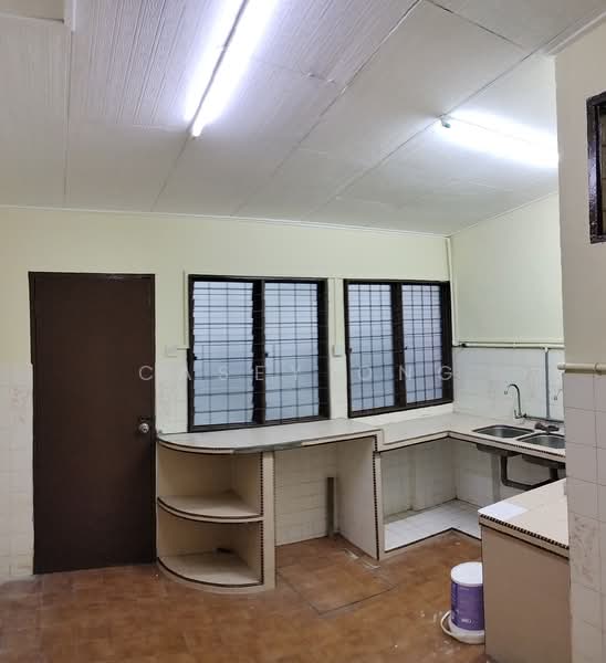 SS19 untuk Untuk Disewa - RM 2,600 /bulan, Mac 2026 - Kitchen - PropertyGuru.com.my