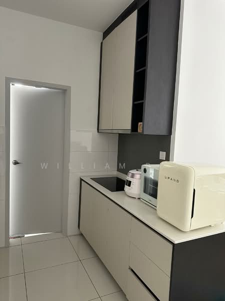 The Amber Residence @ TwentyFive.7 untuk Untuk Disewa - RM 2,500 /bulan, Mac 2026 - Kitchen - PropertyGuru.com.my