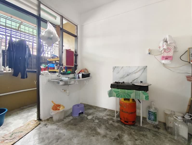 Flat for Sale at Rumah Pangsa Orkid - Yu Xiang Chong - Kitchen - PropertyGuru.com.my