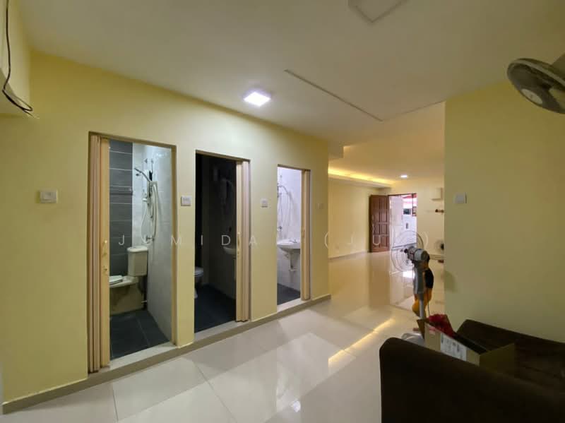 Taman Kantan Permai untuk Untuk Dijual - RM 385,000, Mac 2026 - Bathroom - PropertyGuru.com.my