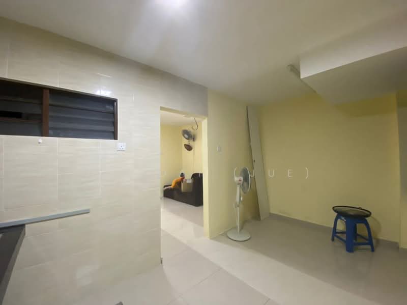 Taman Kantan Permai untuk Untuk Dijual - RM 385,000, Mac 2026 - Living Room - PropertyGuru.com.my