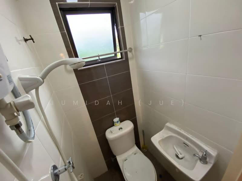 Taman Kantan Permai untuk Untuk Dijual - RM 385,000, Mac 2026 - Bathroom - PropertyGuru.com.my