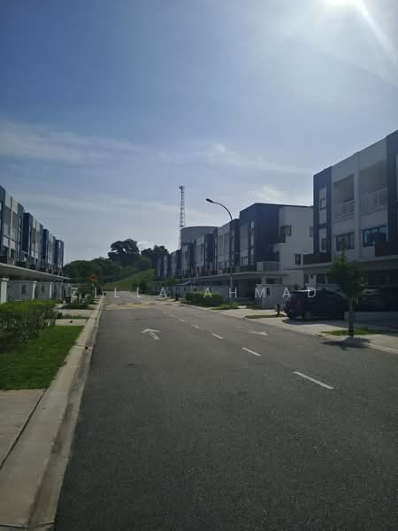 Condominium for Rent at Ayden Townhouse Warisan Puteri - Zilla Ahmad - Exterior - PropertyGuru.com.my