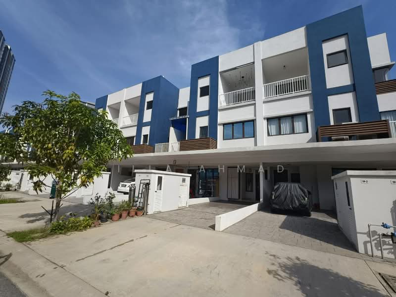 Condominium for Rent at Ayden Townhouse Warisan Puteri - Zilla Ahmad - Exterior - PropertyGuru.com.my