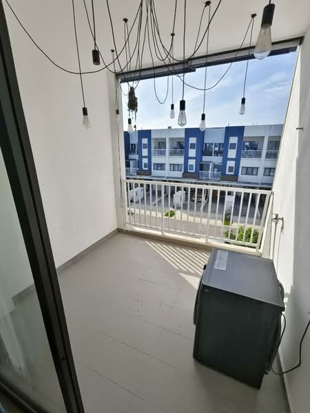 Condominium for Rent at Ayden Townhouse Warisan Puteri - Zilla Ahmad - Balcony - PropertyGuru.com.my