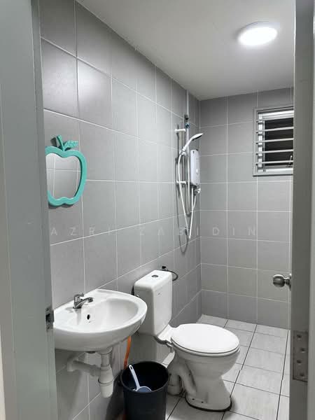 Kemuning Idaman untuk Untuk Disewa - RM 1,300 /bulan, Mac 2026 - Bathroom - PropertyGuru.com.my