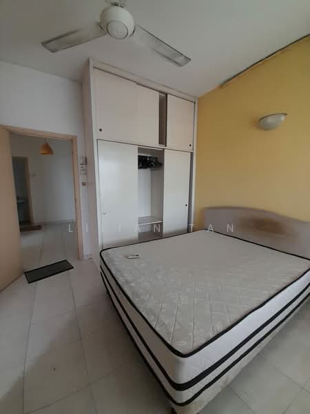 Desa Impiana untuk Untuk Disewa - RM 1,300 /bulan, Mac 2026 - Bedroom - PropertyGuru.com.my