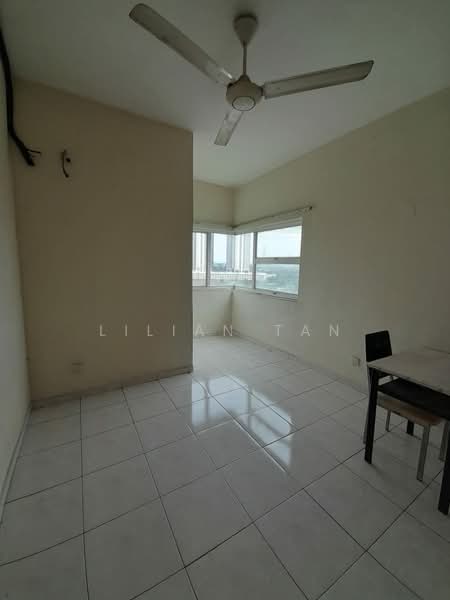 Desa Impiana untuk Untuk Disewa - RM 1,300 /bulan, Mac 2026 - Living Room - PropertyGuru.com.my