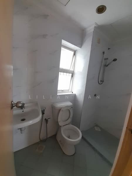 Desa Impiana untuk Untuk Disewa - RM 1,300 /bulan, Mac 2026 - Bathroom - PropertyGuru.com.my