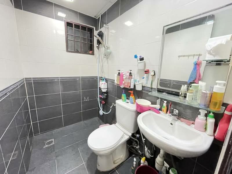 Condominium for Sale at Sri Putramas - MY Loh - Bathroom - PropertyGuru.com.my