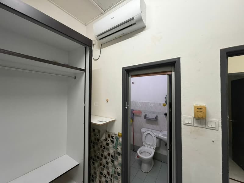 1-storey Terraced House for Rent in Bukit Indah (Iskandar Puteri (Nusajaya)) - YC Fung - Bathroom - PropertyGuru.com.my