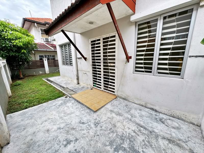 TERMURAH RENO 2 Storey Semi D Anjung Suasana Bandar Seri Putra Bangi untuk Untuk Dijual - RM 850,000, Mac 2026 - Exterior - PropertyGuru.com.my