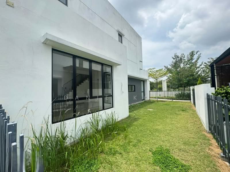 RM980k! 34x60ft! 4R3B! Below Value Eco Sanctuary Sencilia 2 Sty Garden Home Endlot Extra Land untuk Untuk Dijual - RM 980,002, Mac 2026 - Exterior - PropertyGuru.com.my