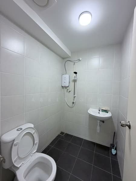 Rumah Teres 2 Tingkat untuk Disewa di Bandar Cassia (Batu Kawan) - Abbey Goh - Bathroom - PropertyGuru.com.my
