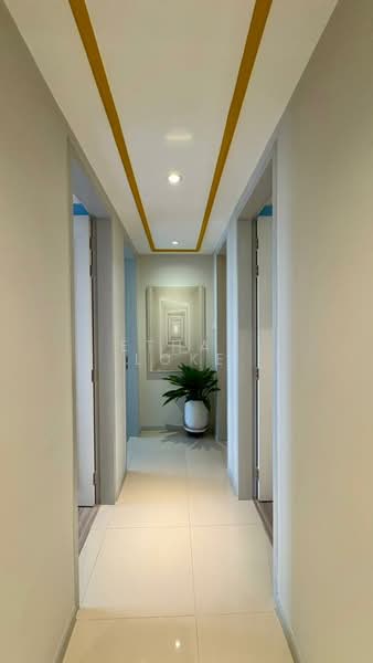 Service Residence for Sale at United Point (Residensi Berpadu) - Ethan Loke - Corridor - PropertyGuru.com.my