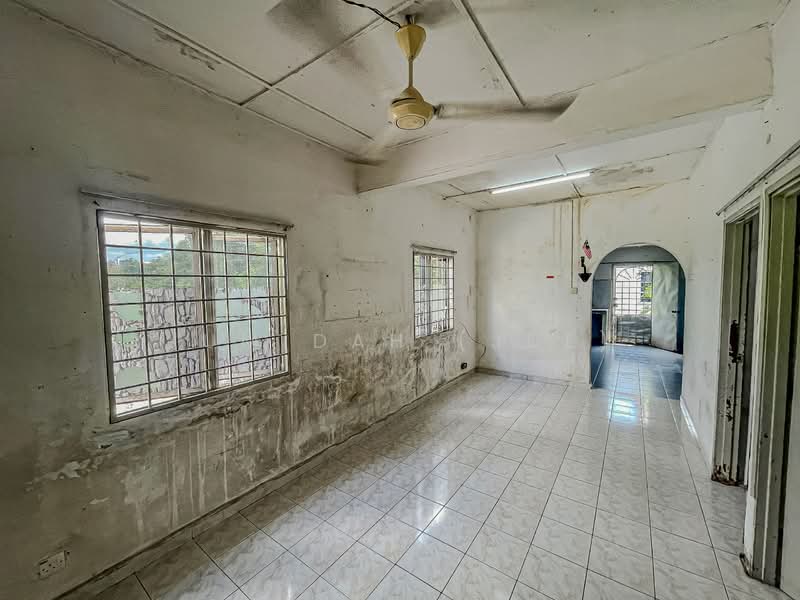 Bandar Rinching Seksyen 1 untuk Untuk Dijual - RM 320,000, Mac 2026 - PropertyGuru.com.my