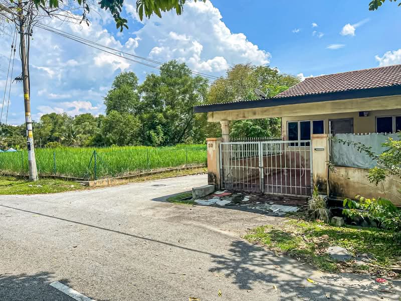 Bandar Rinching Seksyen 1 untuk Untuk Dijual - RM 320,000, Mac 2026 - PropertyGuru.com.my