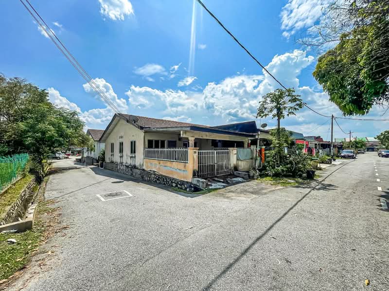 Bandar Rinching Seksyen 1 untuk Untuk Dijual - RM 320,000, Mac 2026 - PropertyGuru.com.my