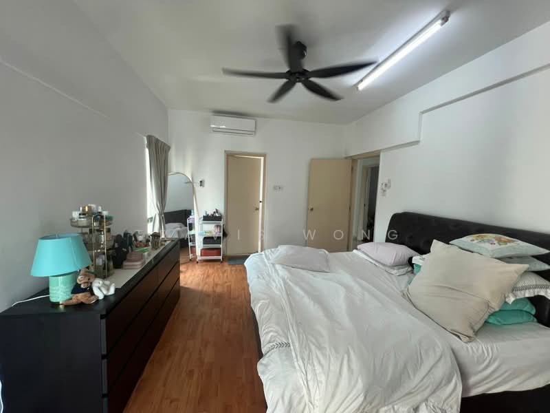Condominium for Sale at Sang Suria - Travis Wong - Bedroom - PropertyGuru.com.my