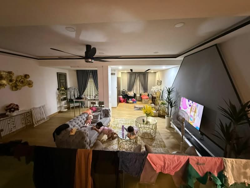 Taman Pelangi untuk Untuk Dijual - RM 1,100,000, Mac 2026 - Living Room - PropertyGuru.com.my