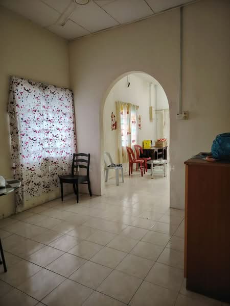 Taman Bukit Chedang untuk Untuk Dijual - RM 335,000, Mac 2026 - Living Room - PropertyGuru.com.my