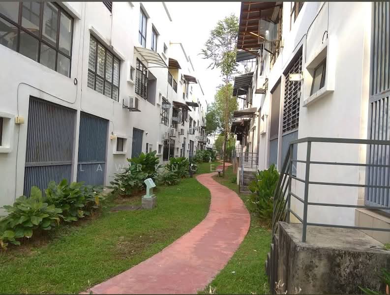 Townhouse for Sale in 16 Sierra (Puchong) - Lawrence Tian - Exterior - PropertyGuru.com.my