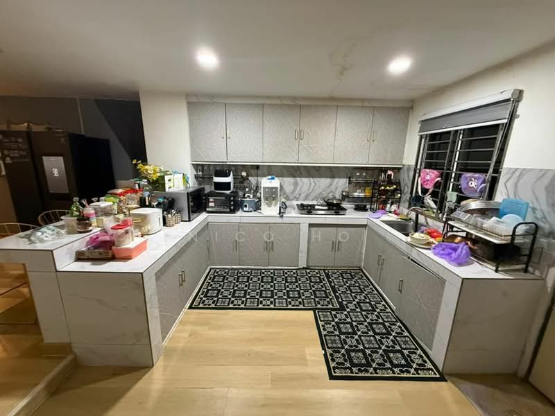 Taman Pelangi untuk Untuk Dijual - RM 1,100,000, Mac 2026 - Kitchen - PropertyGuru.com.my