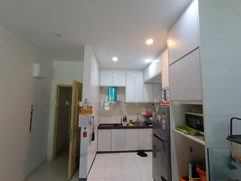 Service Residence for Sale at E-Tiara - Lawrence Lim - Kitchen - PropertyGuru.com.my