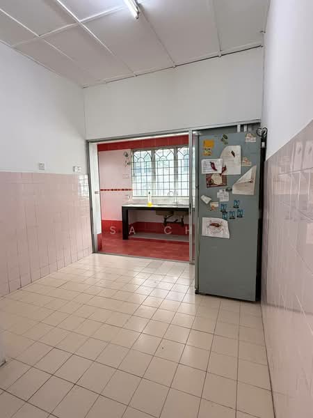 1-storey Terraced House for Rent in Bandar Sri Damansara (Selangor) - Ilsa Chin - Kitchen - PropertyGuru.com.my