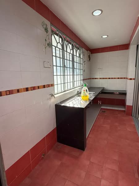 1-storey Terraced House for Rent in Bandar Sri Damansara (Selangor) - Ilsa Chin - Kitchen - PropertyGuru.com.my