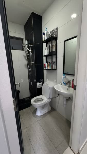 Service Residence for Sale at Seasons Garden Residences - Shannah Tong - Bathroom - PropertyGuru.com.my