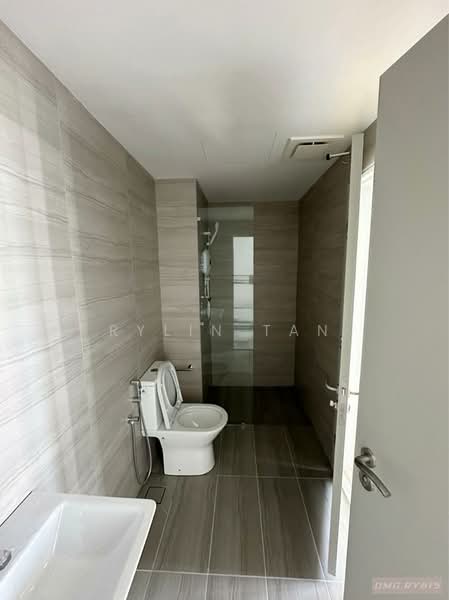 BeCentral @ i-City untuk Untuk Disewa - RM 1,700 /bulan, Mac 2026 - Bathroom - PropertyGuru.com.my