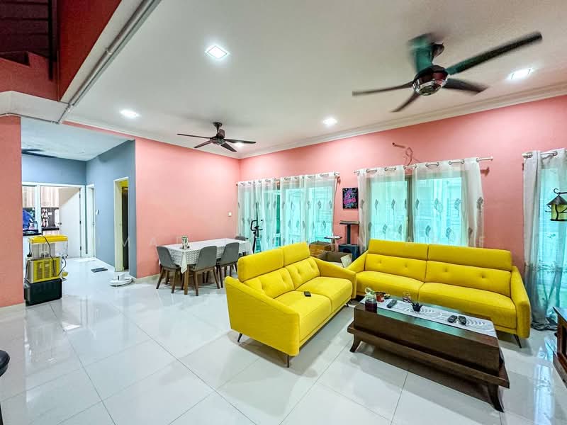 Cluster House for Sale in Sunway Alam Suria (Shah Alam) - Ahmad Ikhwan Arif - Living Room - PropertyGuru.com.my
