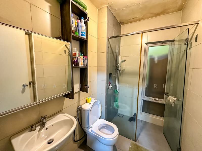 Cluster House for Sale in Sunway Alam Suria (Shah Alam) - Ahmad Ikhwan Arif - Bathroom - PropertyGuru.com.my