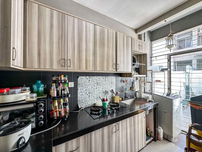 Cluster House for Sale in Sunway Alam Suria (Shah Alam) - Ahmad Ikhwan Arif - Kitchen - PropertyGuru.com.my