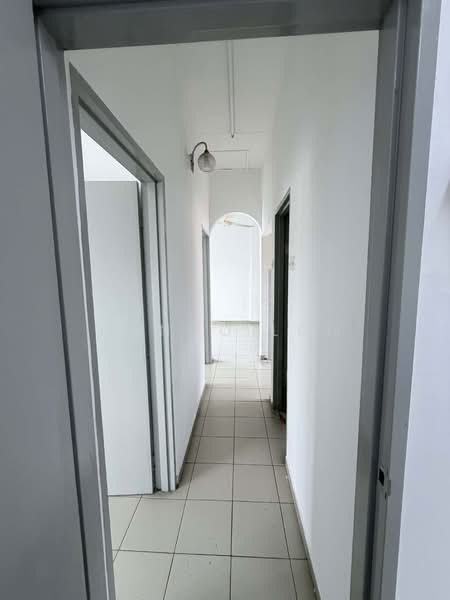 Flat for Rent at Pangsapuri Lili - Mango Loh - Corridor - PropertyGuru.com.my