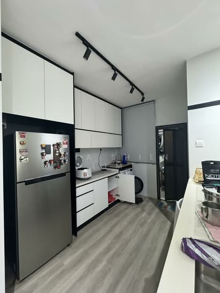 Service Residence for Sale at ARC @ Austin Hills - Chia Shien Lim - Kitchen - PropertyGuru.com.my