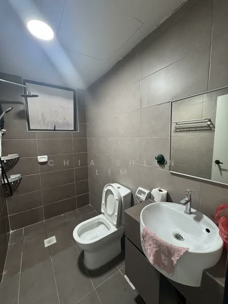 Service Residence for Sale at ARC @ Austin Hills - Chia Shien Lim - Bathroom - PropertyGuru.com.my