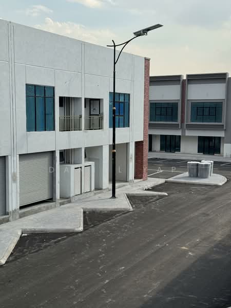 Village Square untuk Untuk Disewa - RM 9,500 /bulan, Mac 2026 - Exterior - PropertyGuru.com.my