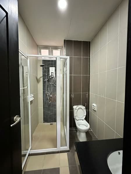Condominium for Rent at Fettes Residence - SERENEN TEH - Bathroom - PropertyGuru.com.my