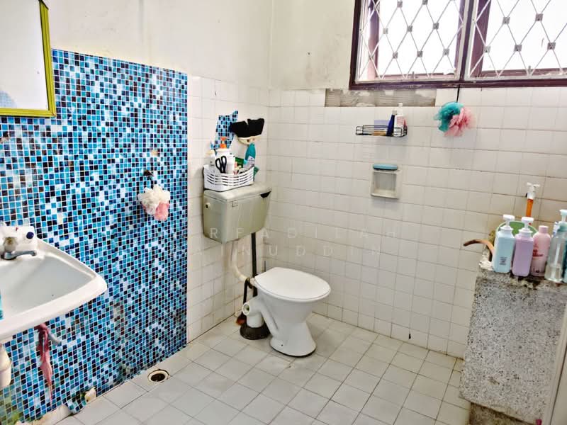 Terraced House for Sale in Klang (Selangor) - NORFADILAH ZAINUDDIN - Bathroom - PropertyGuru.com.my