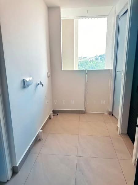 Servis Apartment untuk Dijual di Park Regent @Desa Park City - Steven Lim - Balcony - PropertyGuru.com.my