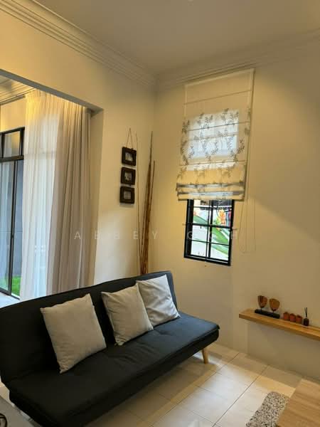 Semi-Detached House for Rent in Idaman Avenue (Simpang Ampat) - Abbey Goh - Living Room - PropertyGuru.com.my