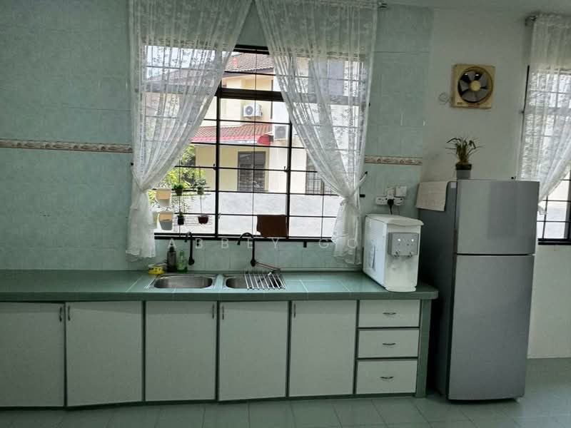 Semi-Detached House for Rent in Idaman Avenue (Simpang Ampat) - Abbey Goh - Kitchen - PropertyGuru.com.my